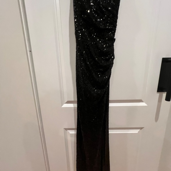 Sequin Prom gown - Picture 3 of 4
